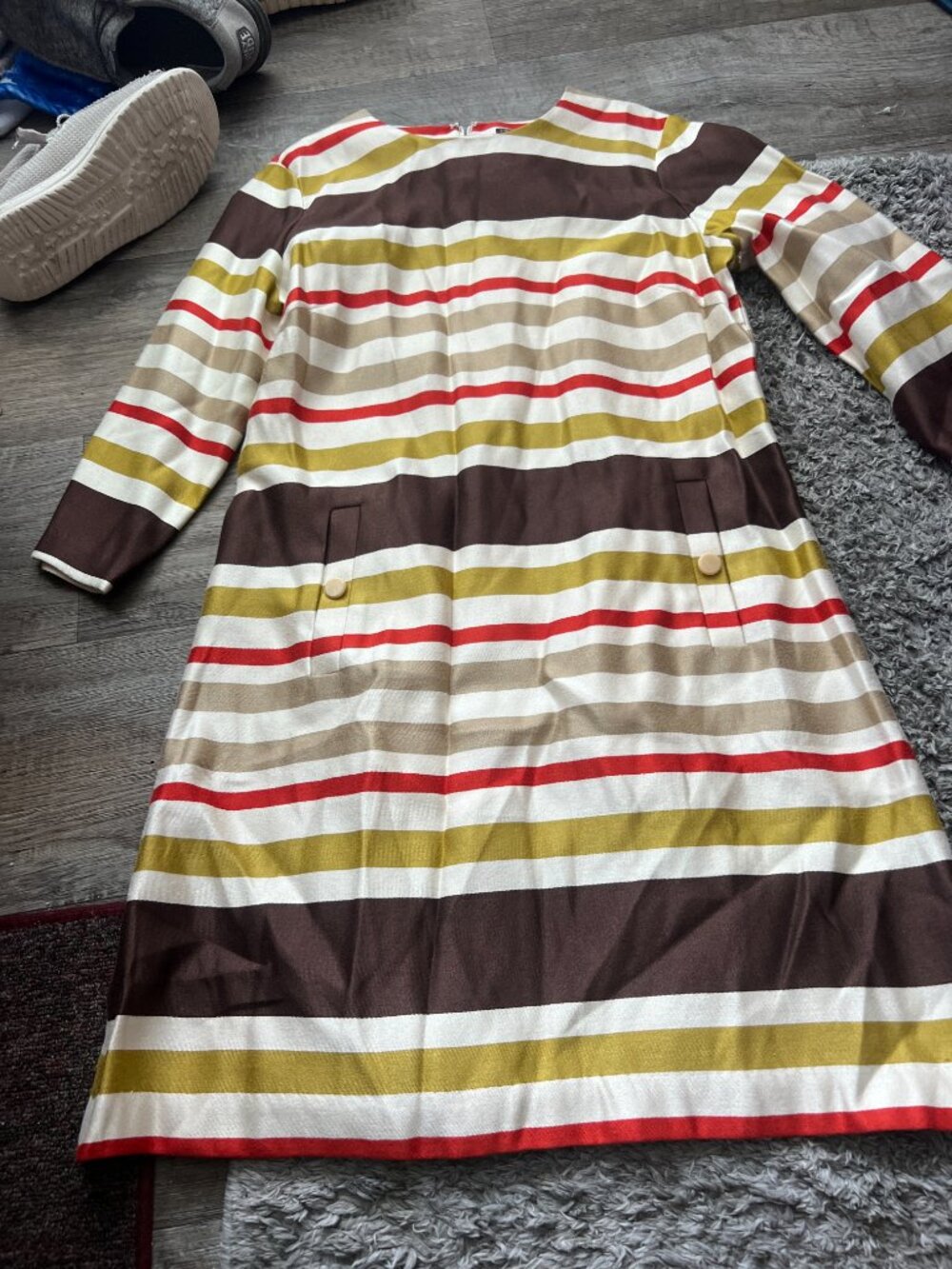 J McLaughlin Striped Shift Dress Red Green Brown 3/4 Sleeve Pockets Size 12 - Picture 6 of 12